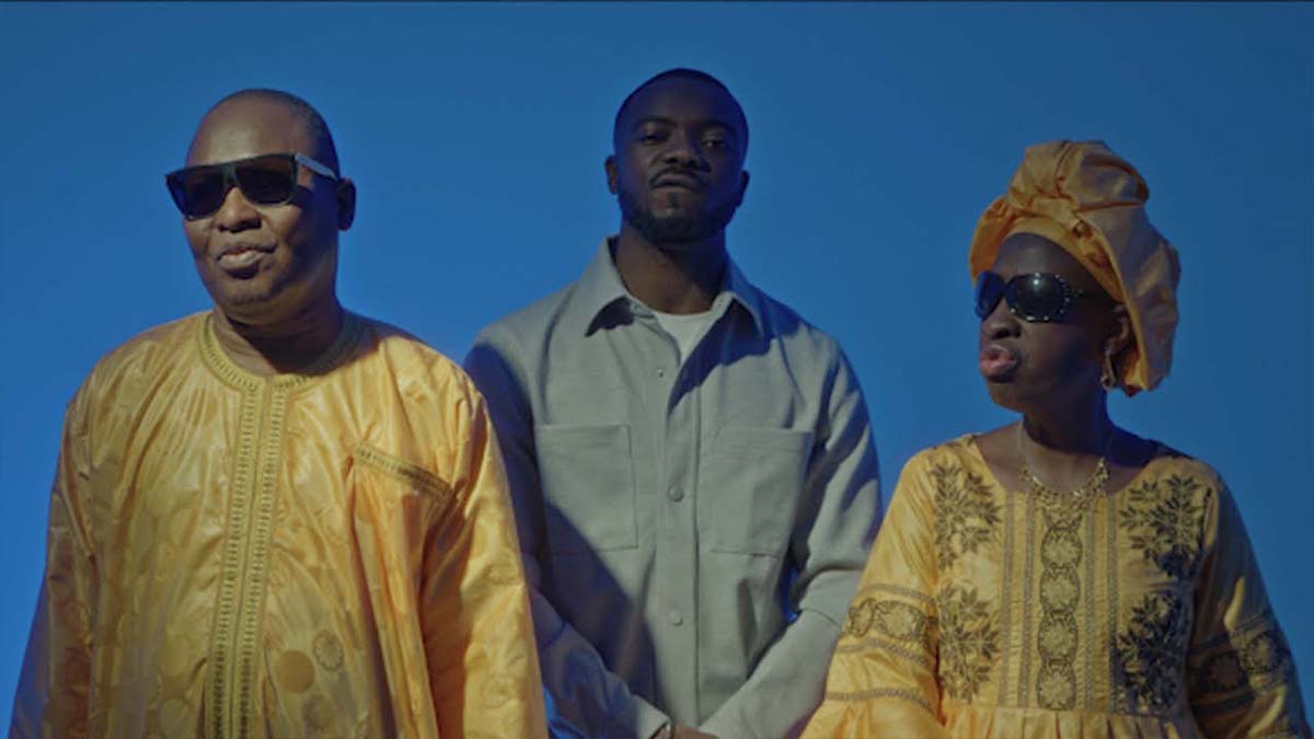 hos-copperfield-ft-amadou-mariam-a-lombre-des-lumieres